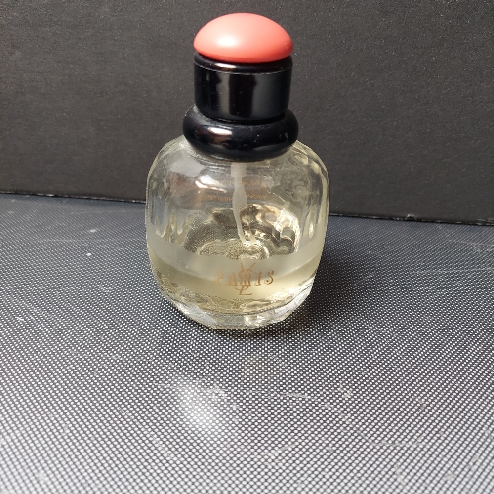 Ysl Paris spray eau perfume 2.5 oz.